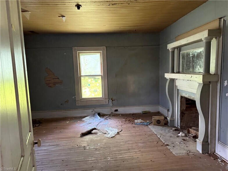 More Photos Of 607 Kirby Rd, King Land For Sale