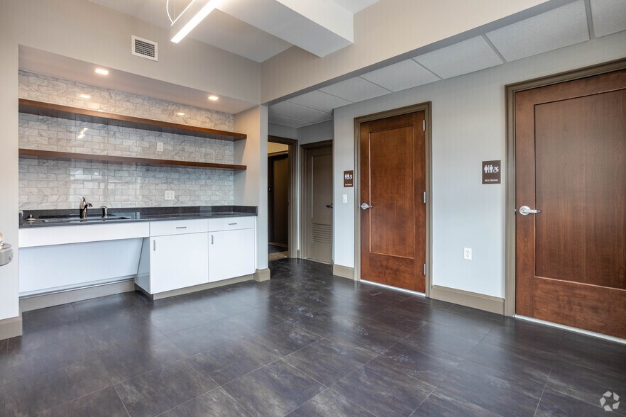 Photo of 7th Floor Ste 700