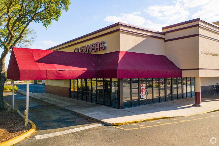 More Photos Of 8707-8771 Temple Terrace Hwy, Temple Terrace Unknown For Lease