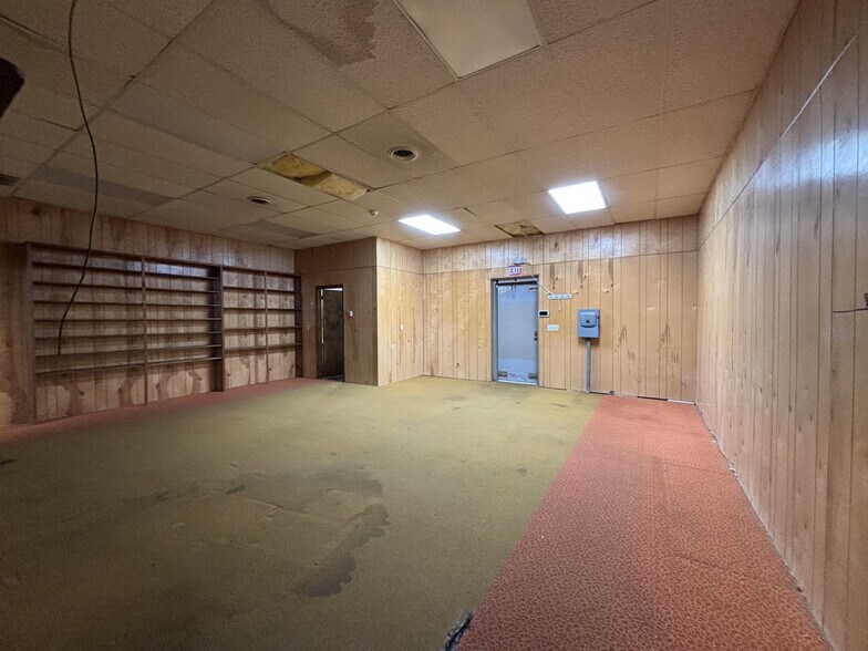 More Photos Of 1-6 Riverside Plz, Blossburg Storefront For Sale