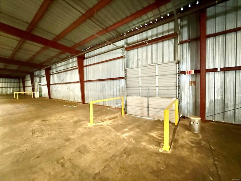 More Photos Of 2210 Alabama Ave, Selma Warehouse For Lease