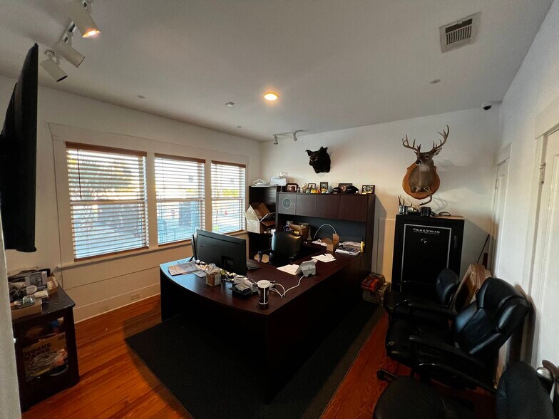 More Photos Of , Pflugerville Unknown For Sale