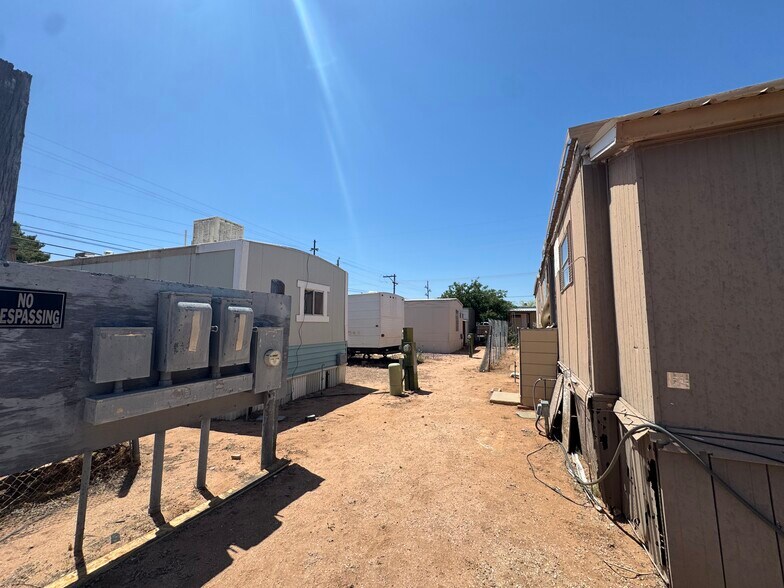 More Photos Of 1413 N Columbus Blvd, Tucson Manufactured Housing Mobile Home Park For Sale