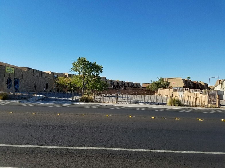 More Photos Of 5040 Edna Ave, Las Vegas Office For Lease