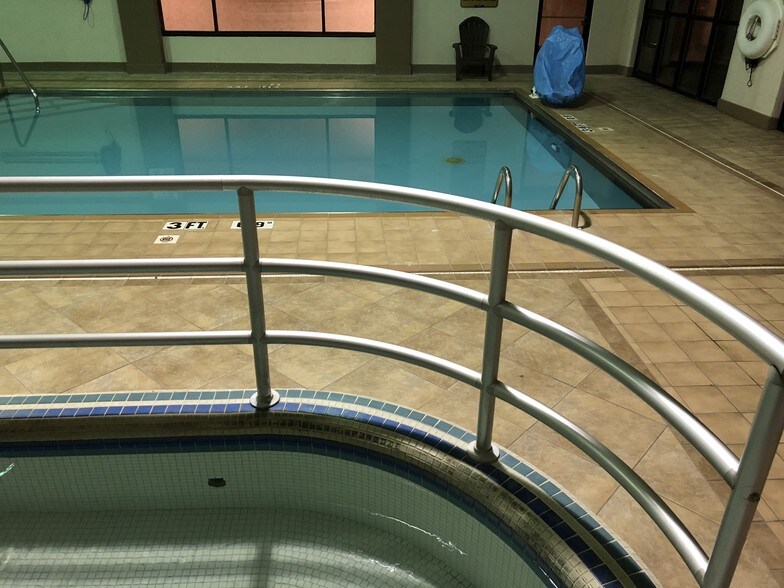 More Photos Of 340 Oyler Ave, Oak Hill Hotel For Lease