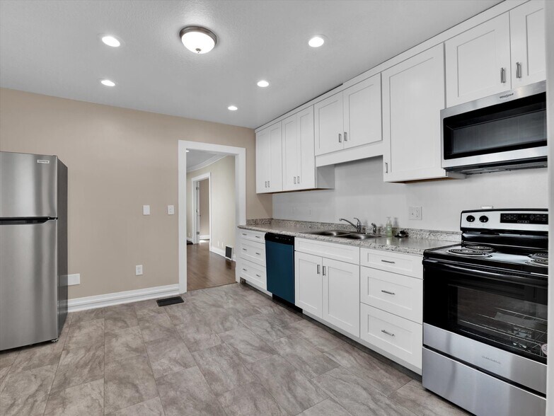 More Photos Of 485 S 100 E, Bountiful Office Residential For Sale