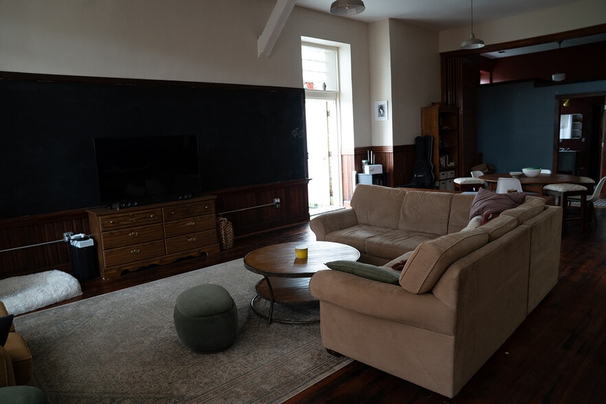 More Photos Of 9 High St, Hoosick Falls Apartments For Sale