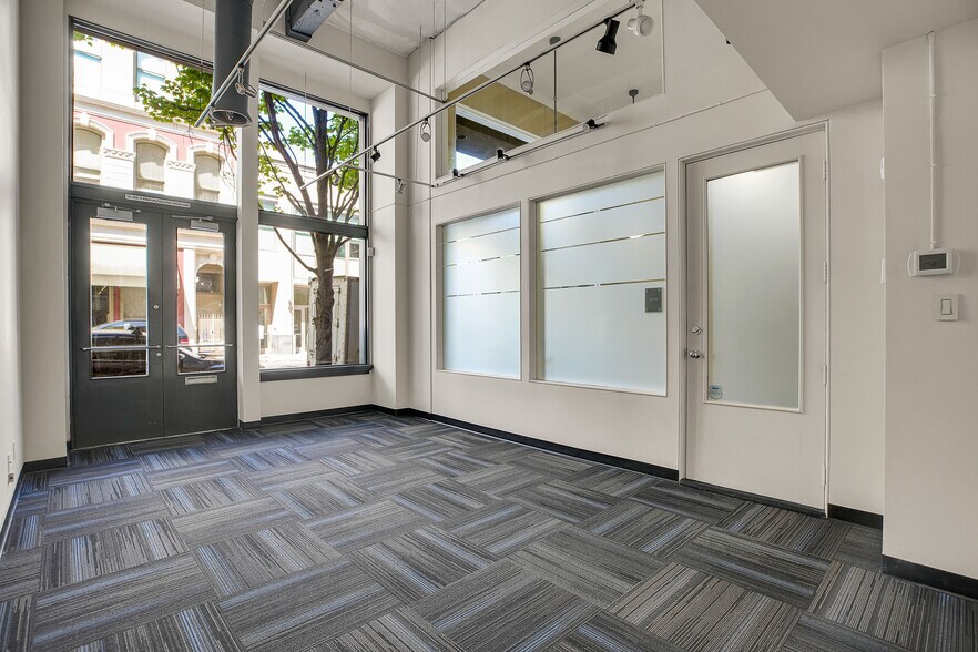 More Photos Of 838 SW 1st Ave, Portland Office For Lease
