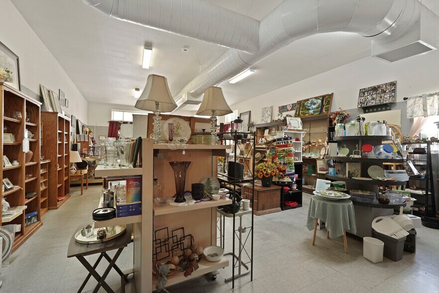 More Photos Of 2 N Main St, Lodi Storefront Retail Office For Sale