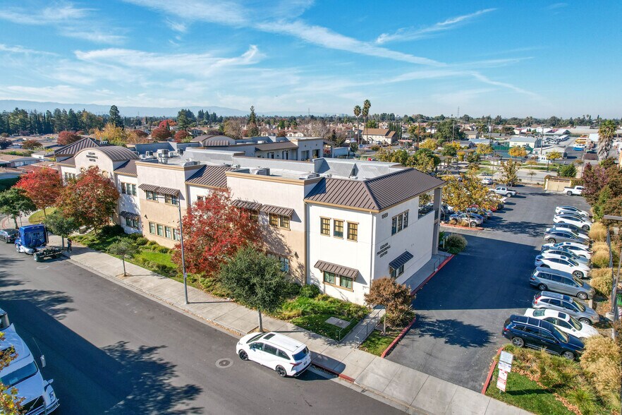 Primary Photo Of 1569 Lexann Ave, San Jose Medical For Sale