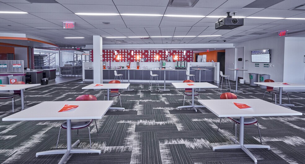 More Photos Of 12 Reads Way, New Castle Office For Lease