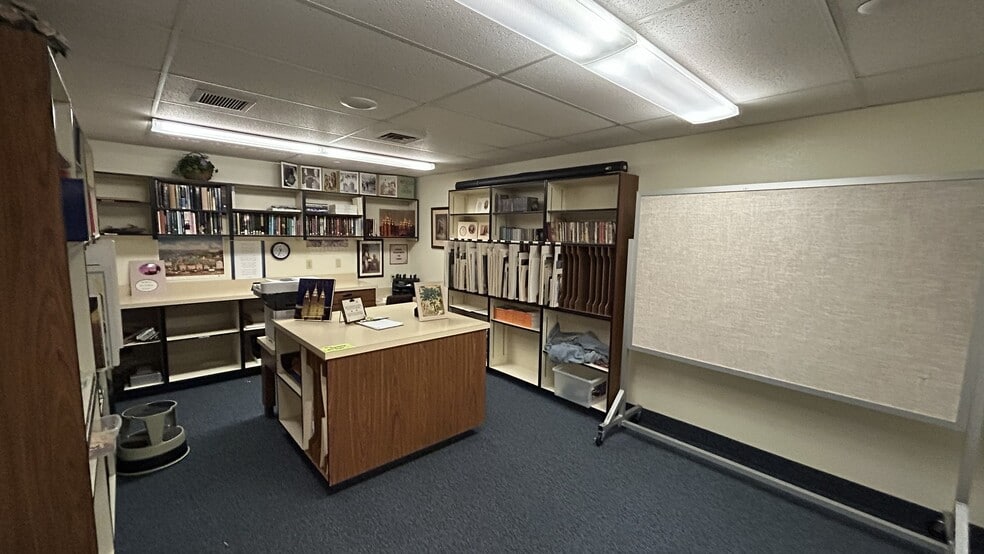 More Photos Of 10400 Henderson Rd, Ventura Religious Facility For Sale