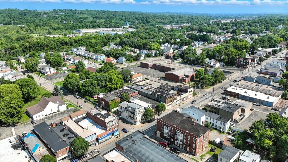More Photos Of 6105-6117 Vine St, Cincinnati Storefront Retail Residential For Sale