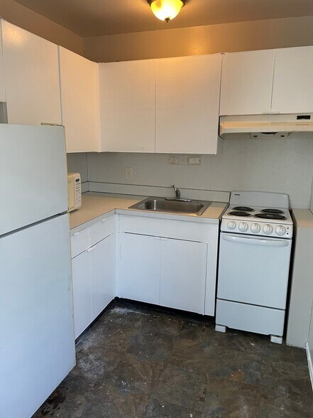 More Photos Of 14141 Pfent St, Detroit Apartments For Sale