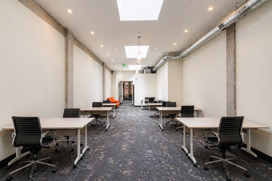 More Photos Of 642 Washington St, San Francisco Storefront Retail Residential For Lease