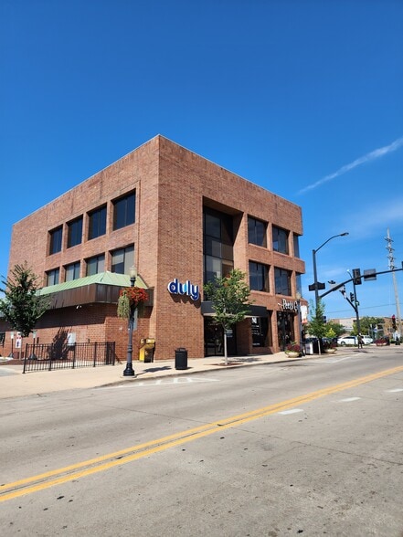 More Photos Of 5100 Main St, Downers Grove Medical For Lease