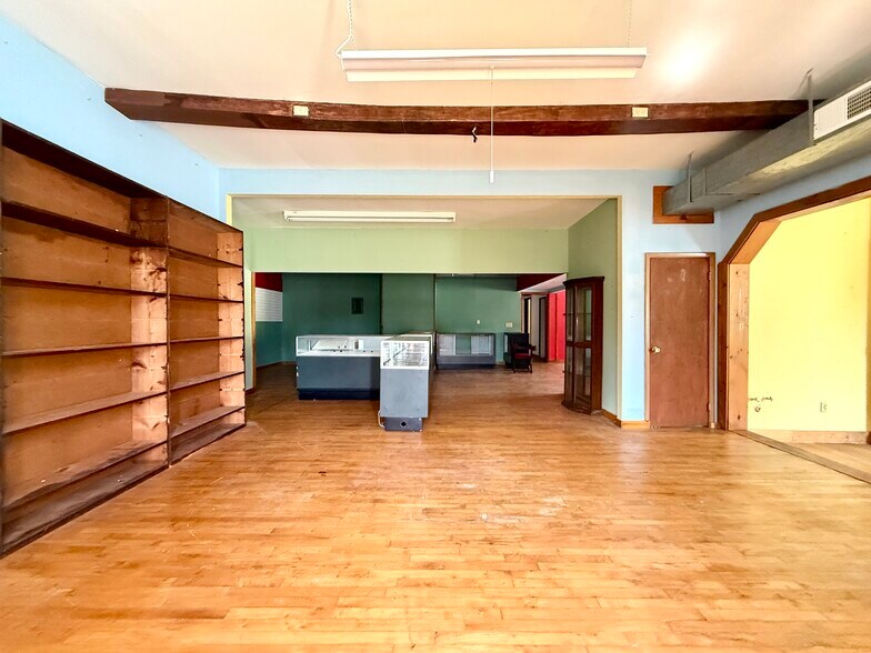 More Photos Of 5085 Route 23A, Haines Falls Flex For Sale