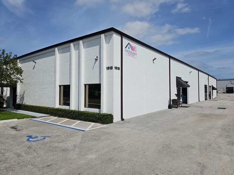 Primary Photo Of 1313 S Killian Dr, Lake Park Manufacturing For Lease