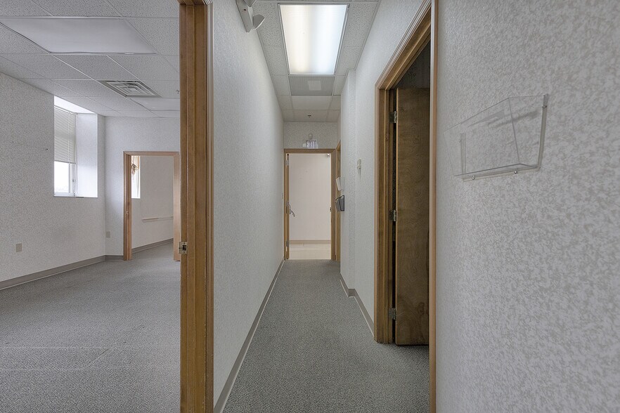 More Photos Of 911 Ligonier St, Latrobe Medical For Sale