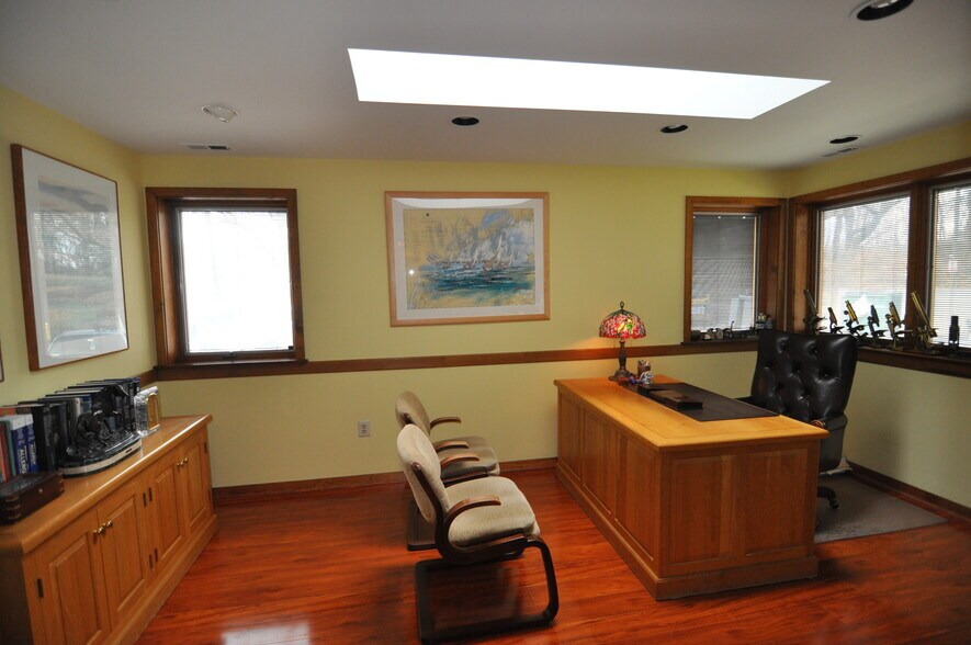 More Photos Of 360 Middletown Blvd, Langhorne Medical For Sale