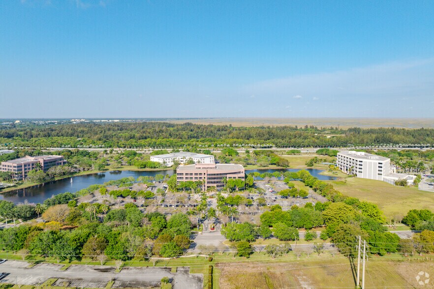 More Photos Of 1301 International Pky, Sunrise Office For Lease