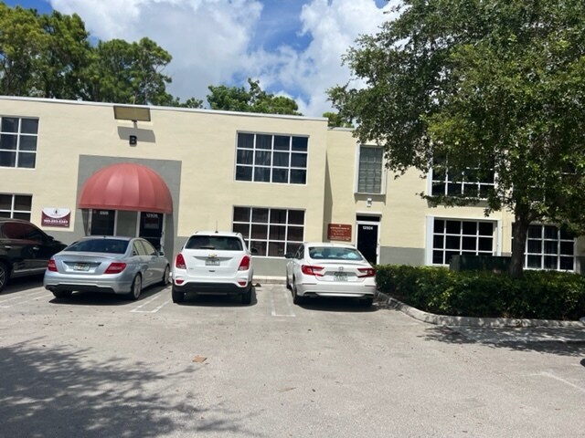 More Photos Of 12900-12940 SW 133rd Ct, Miami Office Residential For Lease