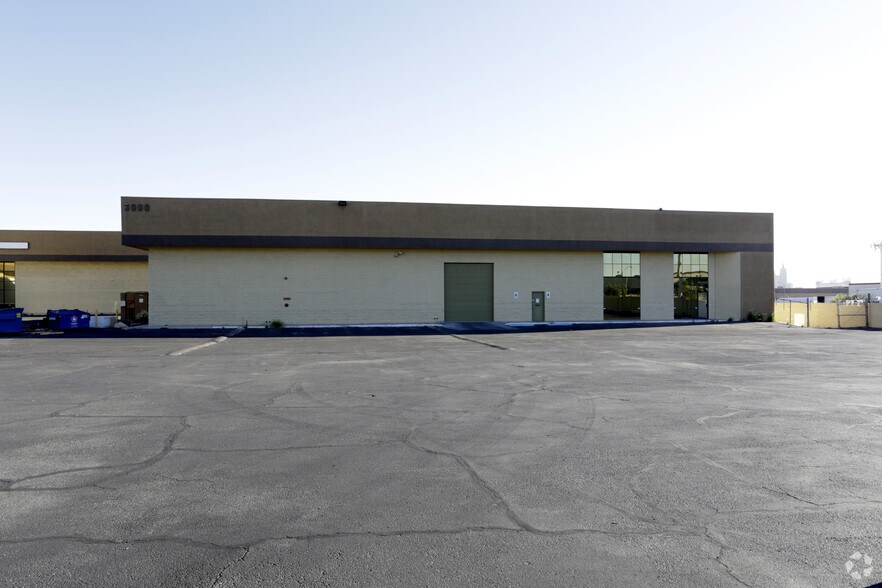 More Photos Of 3990 W Russell Rd, Las Vegas Warehouse For Lease