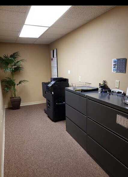 More Photos Of 2050 Riverside Dr, Green Bay Loft Creative Space For Lease