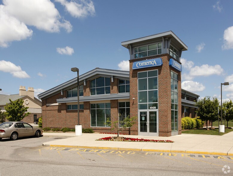 Primary Photo Of 45420 Michigan Ave, Canton Township Bank For Lease