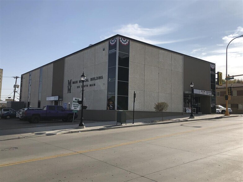 More Photos Of 315 Main St S, Minot Medical For Lease