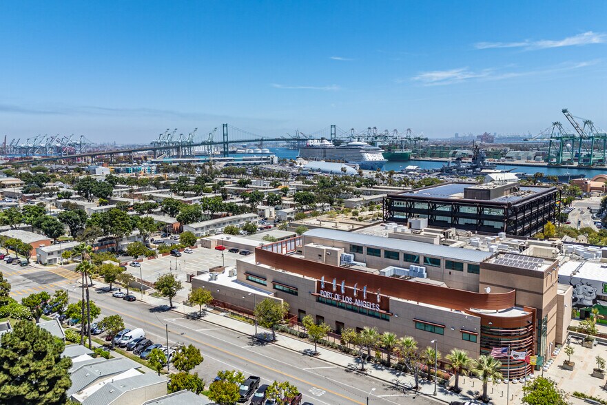 More Photos Of 402 W 5th St, San Pedro General Retail For Sale