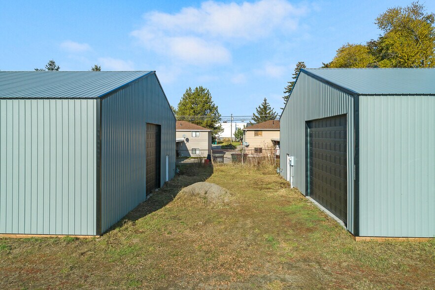 2320 N Government Way, Coeur dAlene, ID 83814 Lofts/Showrooms For