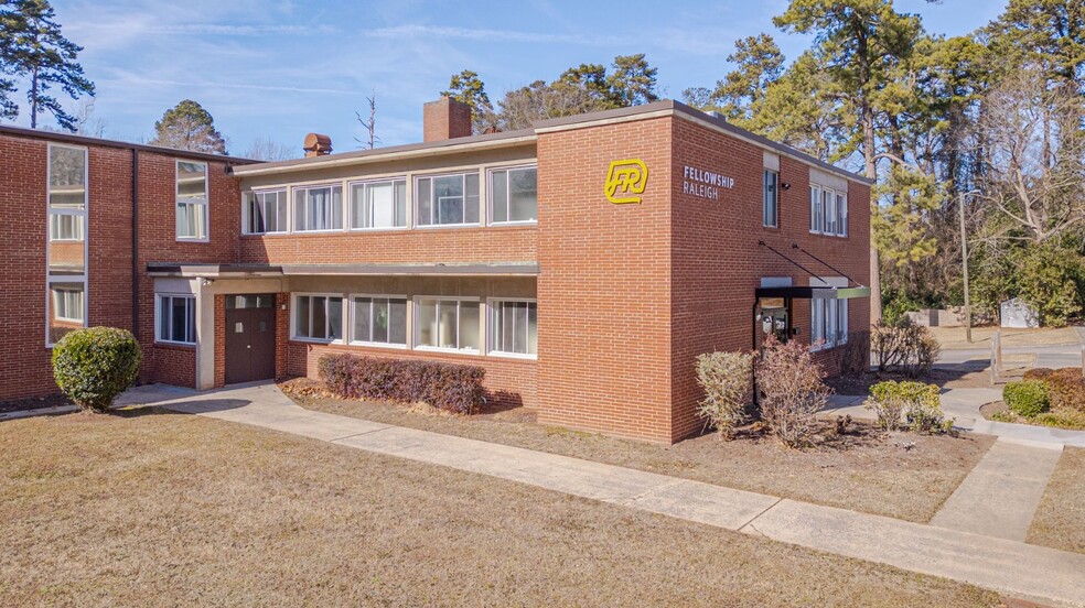 Primary Photo Of 410 Lord Berkley Rd, Raleigh Office Residential For Lease