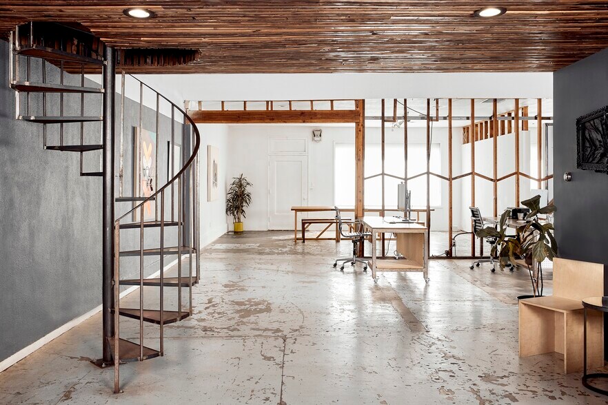 More Photos Of 2075 S Atlantic Blvd, Commerce Showroom For Sale