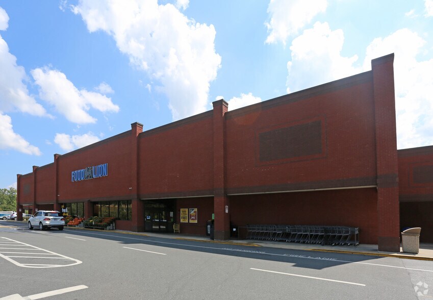 More Photos Of 421-445 Nc Highway 49 S, Asheboro Supermarket For Lease