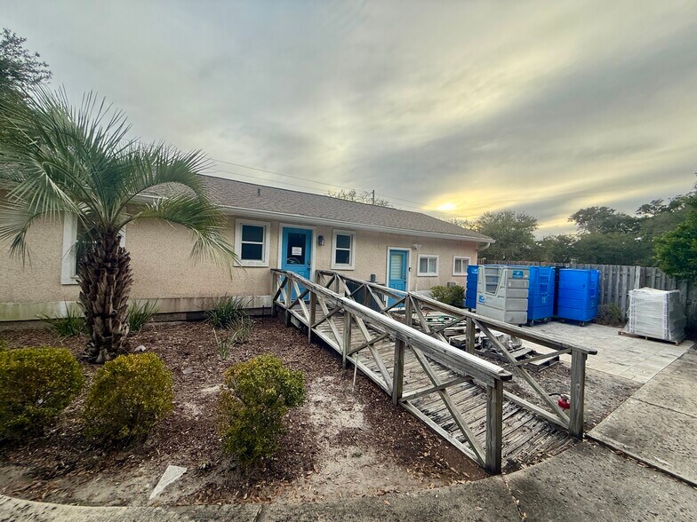 More Photos Of 2477 Sadler Rd, Fernandina Beach Office For Lease