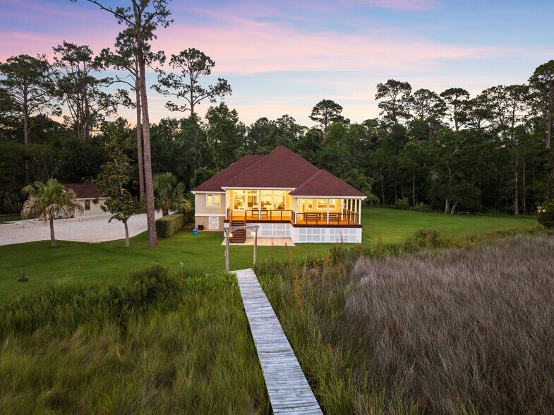 More Photos Of 104 George Ellis Pt, Freeport Land For Sale