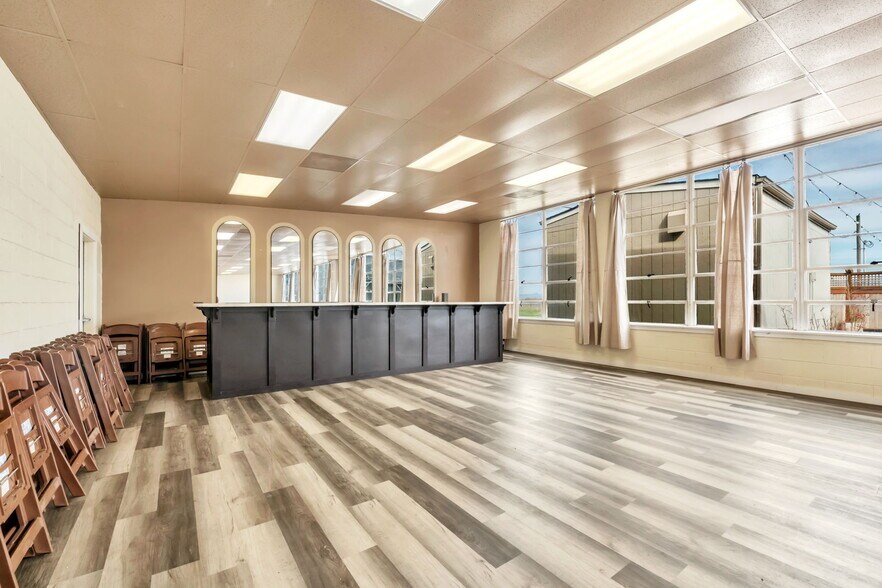 More Photos Of 31414 Harris Dr, Harrisburg Lodge Meeting Hall For Sale