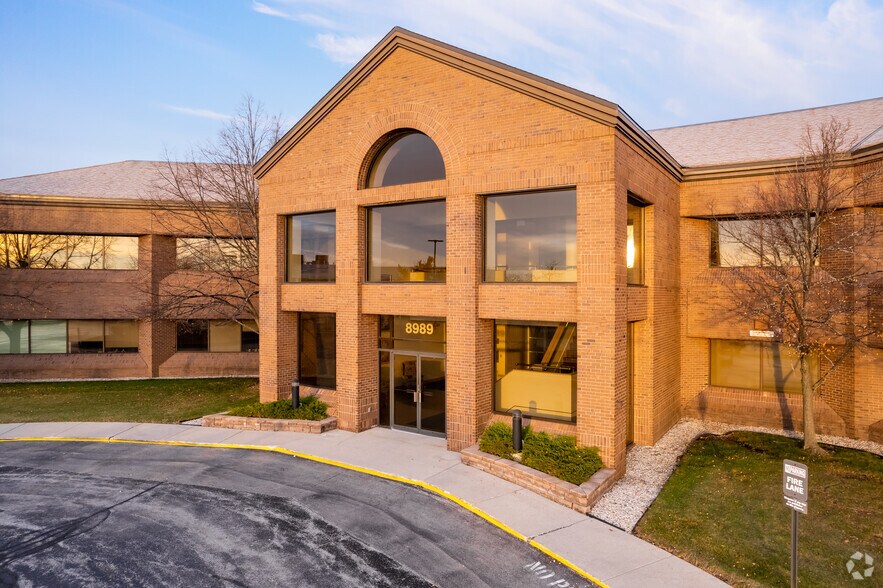 More Photos Of 8989 N Port Washington Rd, Bayside Office For Lease