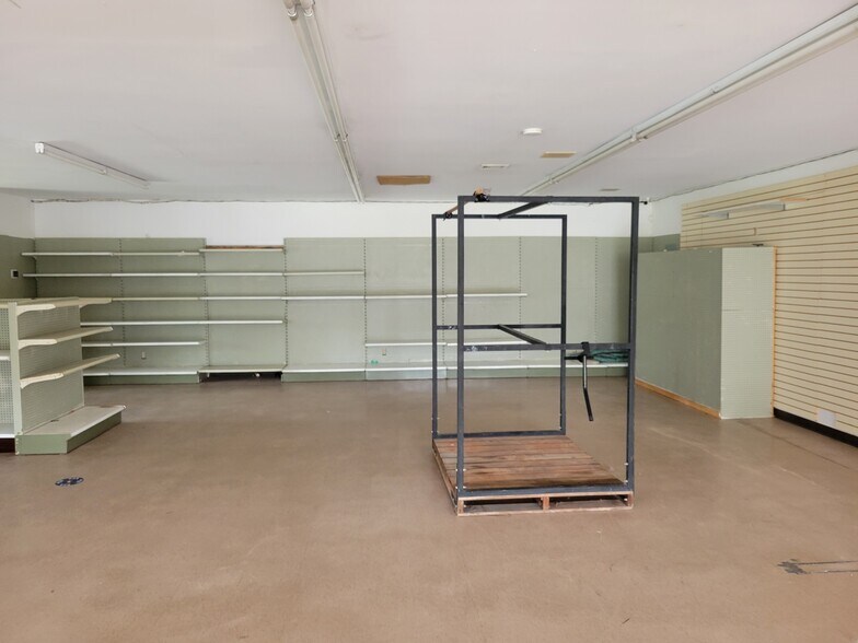 More Photos Of 1418 State Route 302, Middletown Freestanding For Sale