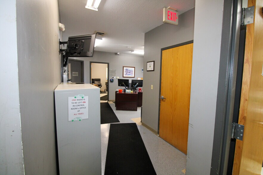 More Photos Of 5640 44th Ave S, Clinton Industrial For Sale