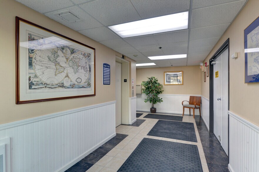 More Photos Of 7 Industrial Rd, Pequannock Office For Lease