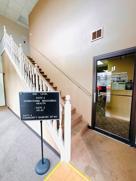 More Photos Of 110 Sunset Dr, Beckley Office For Lease