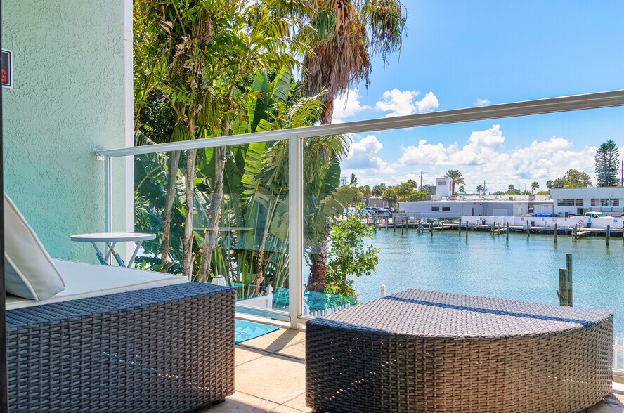 More Photos Of 125 110th Ave, Treasure Island Apartments For Sale