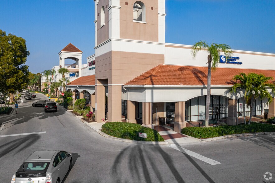 More Photos Of 5010-5066 Airport Pulling Rd N, Naples Storefront For Lease