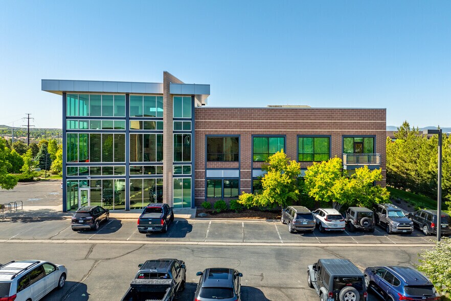 More Photos Of 991 Southpark Dr, Littleton Medical For Lease