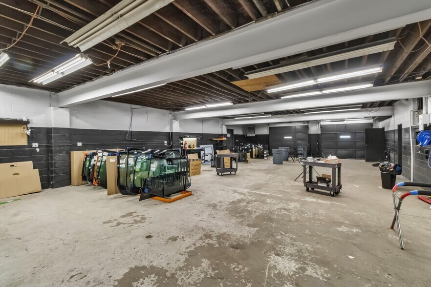 More Photos Of 874 Niagara Falls Blvd, Buffalo Auto Repair For Sale