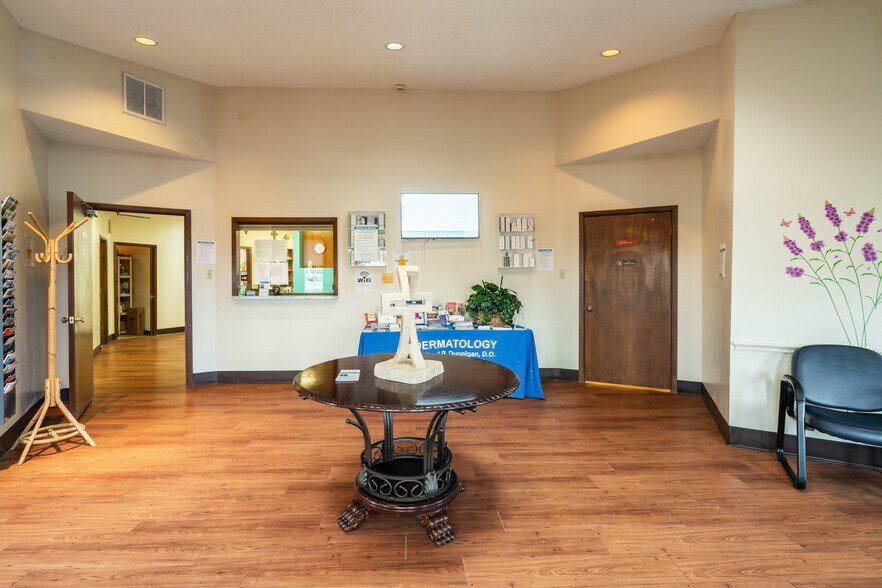 More Photos Of 8506 Wesley St, Greenville Medical For Sale