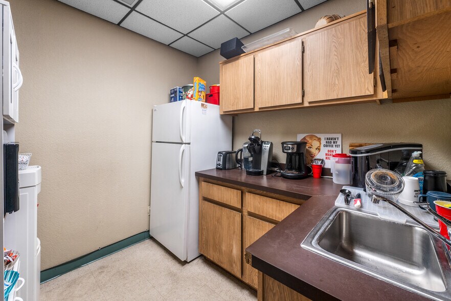 More Photos Of 760 S Stapley Dr, Mesa Office For Lease