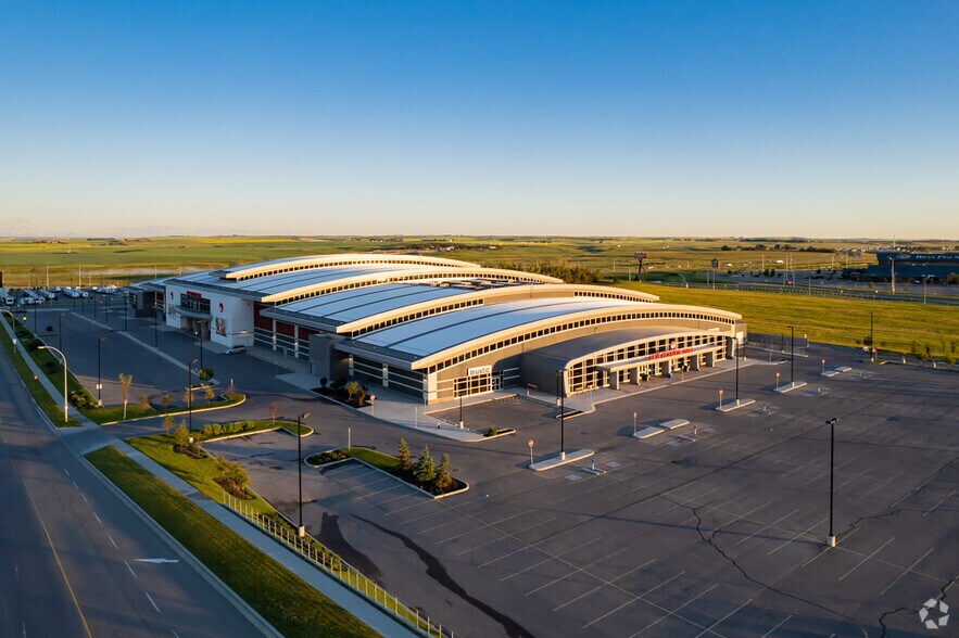 More Photos Of 260300 Writing Creek Cres, Balzac Storefront Retail Office For Lease